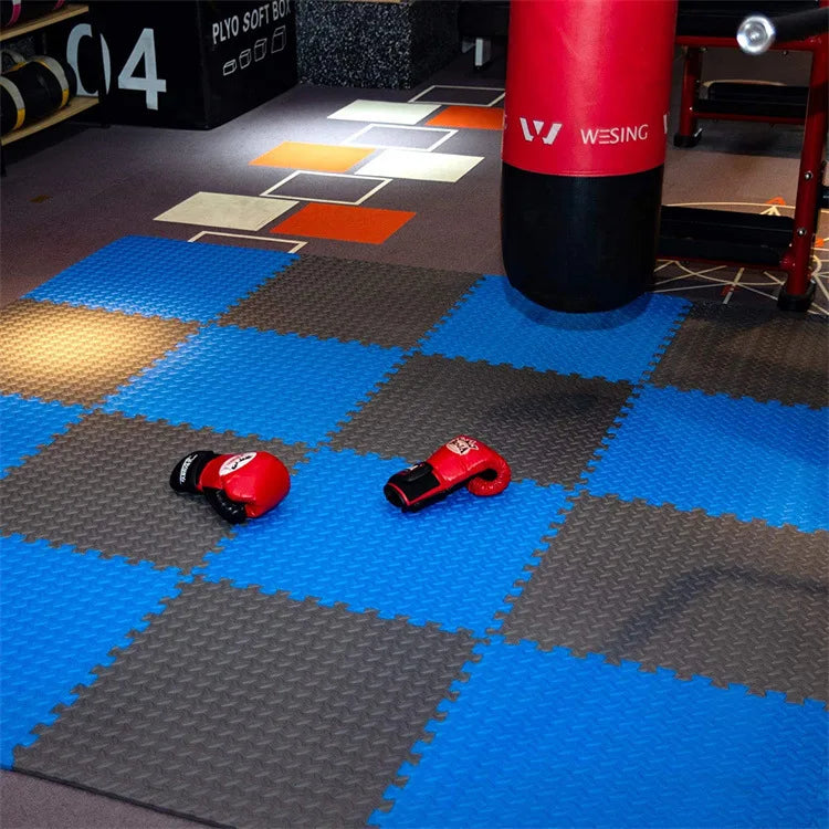 Interlocking exercise mat